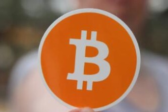 挖矿比特币一天挣多少(比特币挖矿一天收益500多)